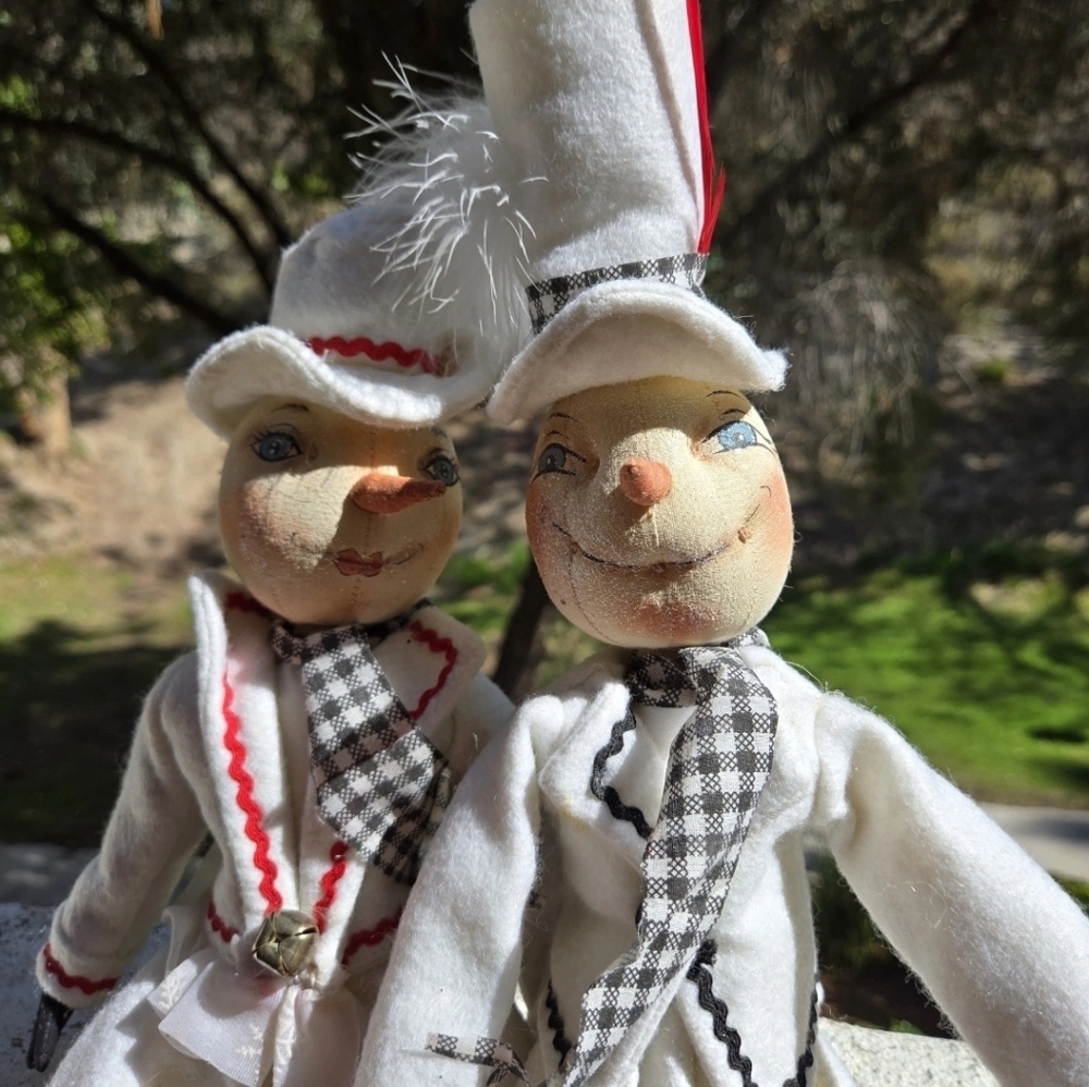 Gathered Traditions Joe Spencer Haley Snow Girl‎ Harvey Folk Art Christmas Dolls